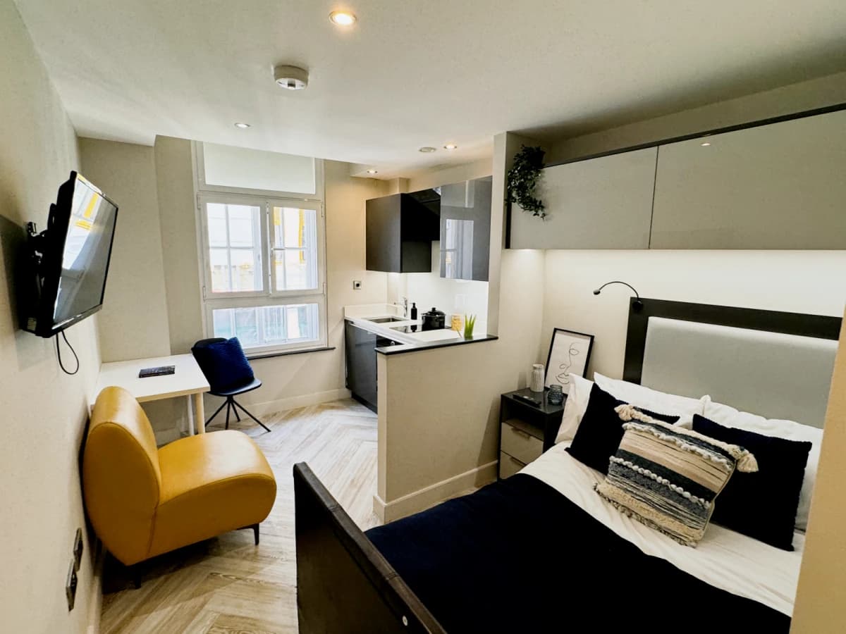 Dwell 121 Princess Street image