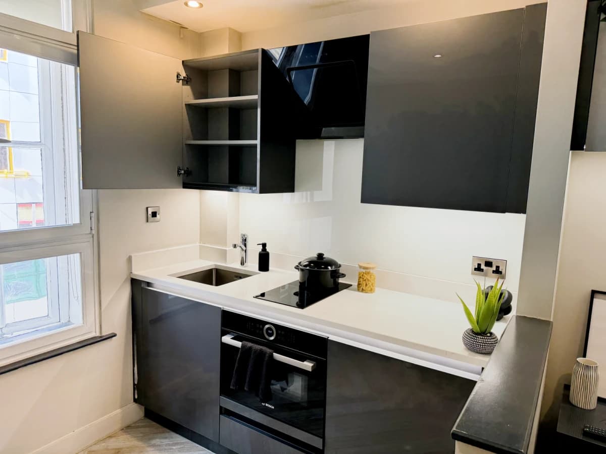 Dwell 121 Princess Street image