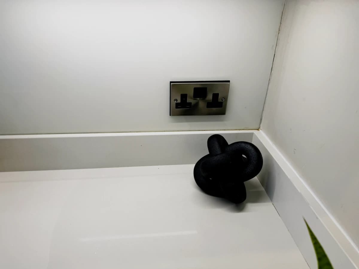 Dwell 121 Princess Street image