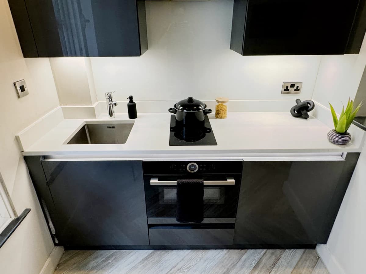 Dwell 121 Princess Street image