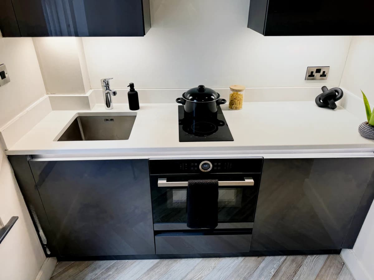 Dwell 121 Princess Street image