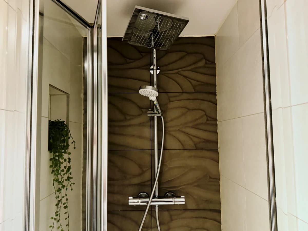 Dwell 121 Princess Street image