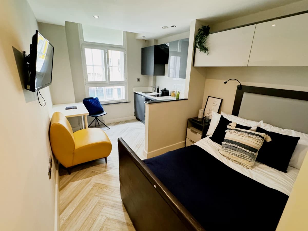 Dwell 121 Princess Street image