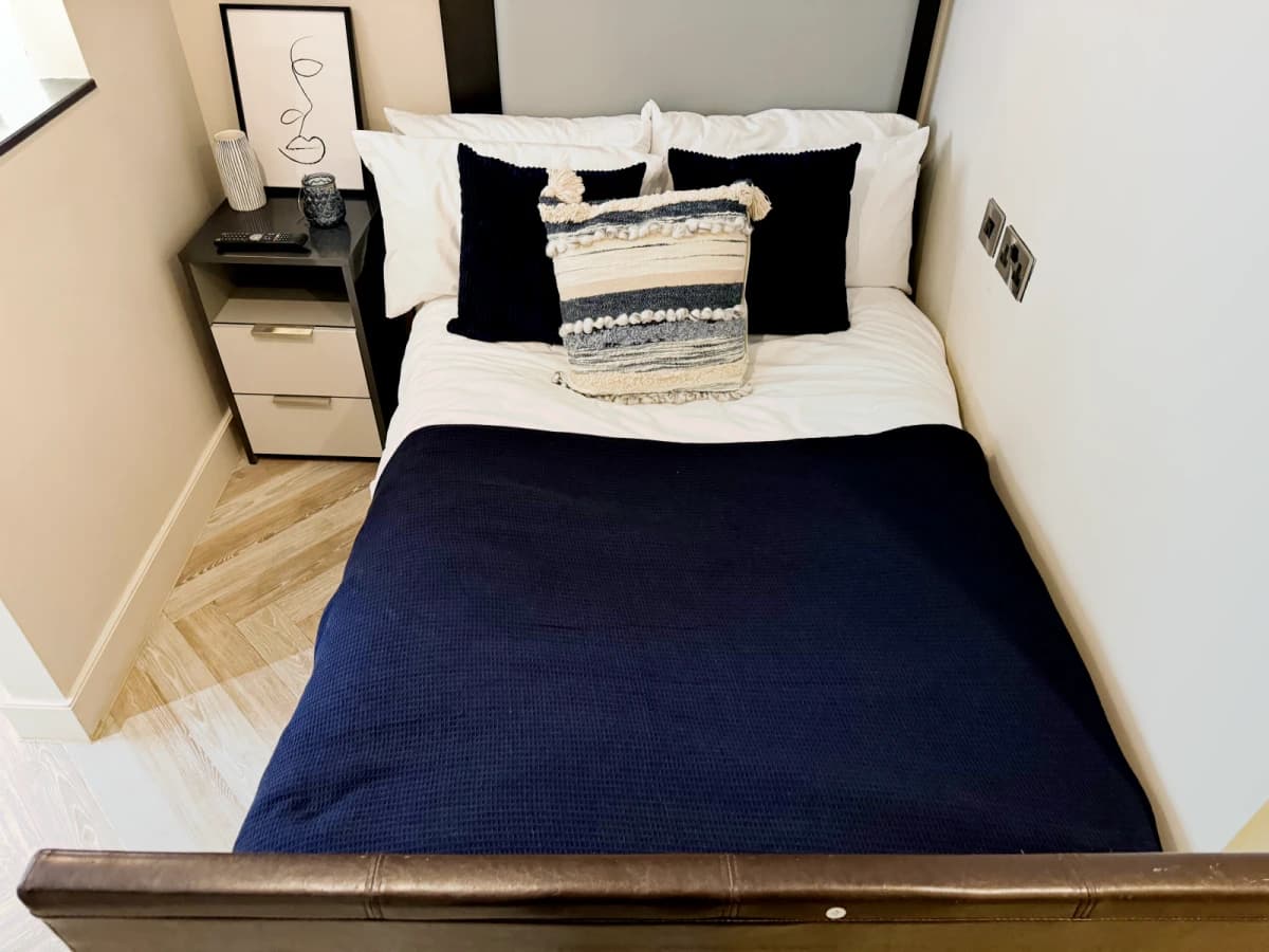 Dwell 121 Princess Street image