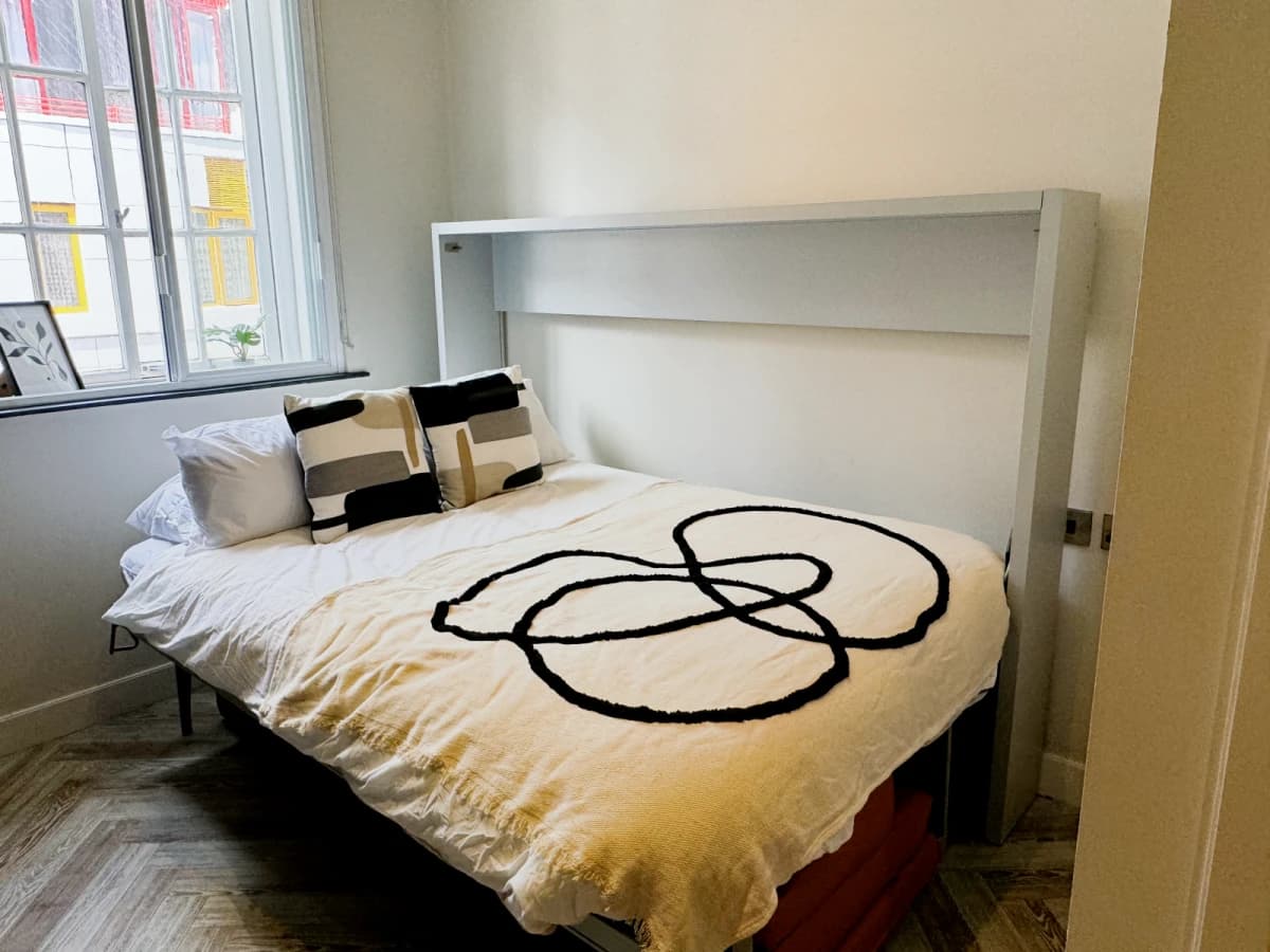 Dwell 121 Princess Street image