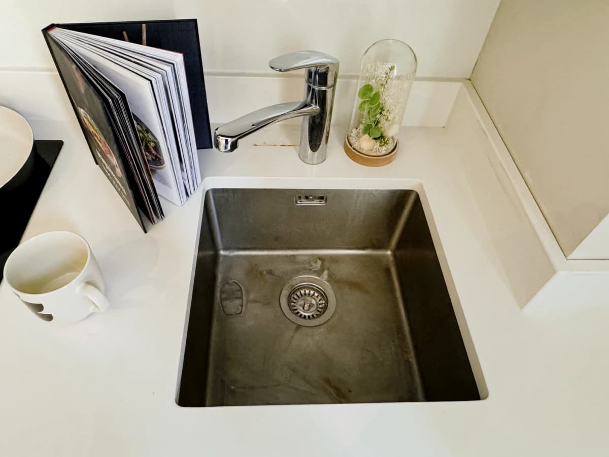 Dwell 121 Princess Street image