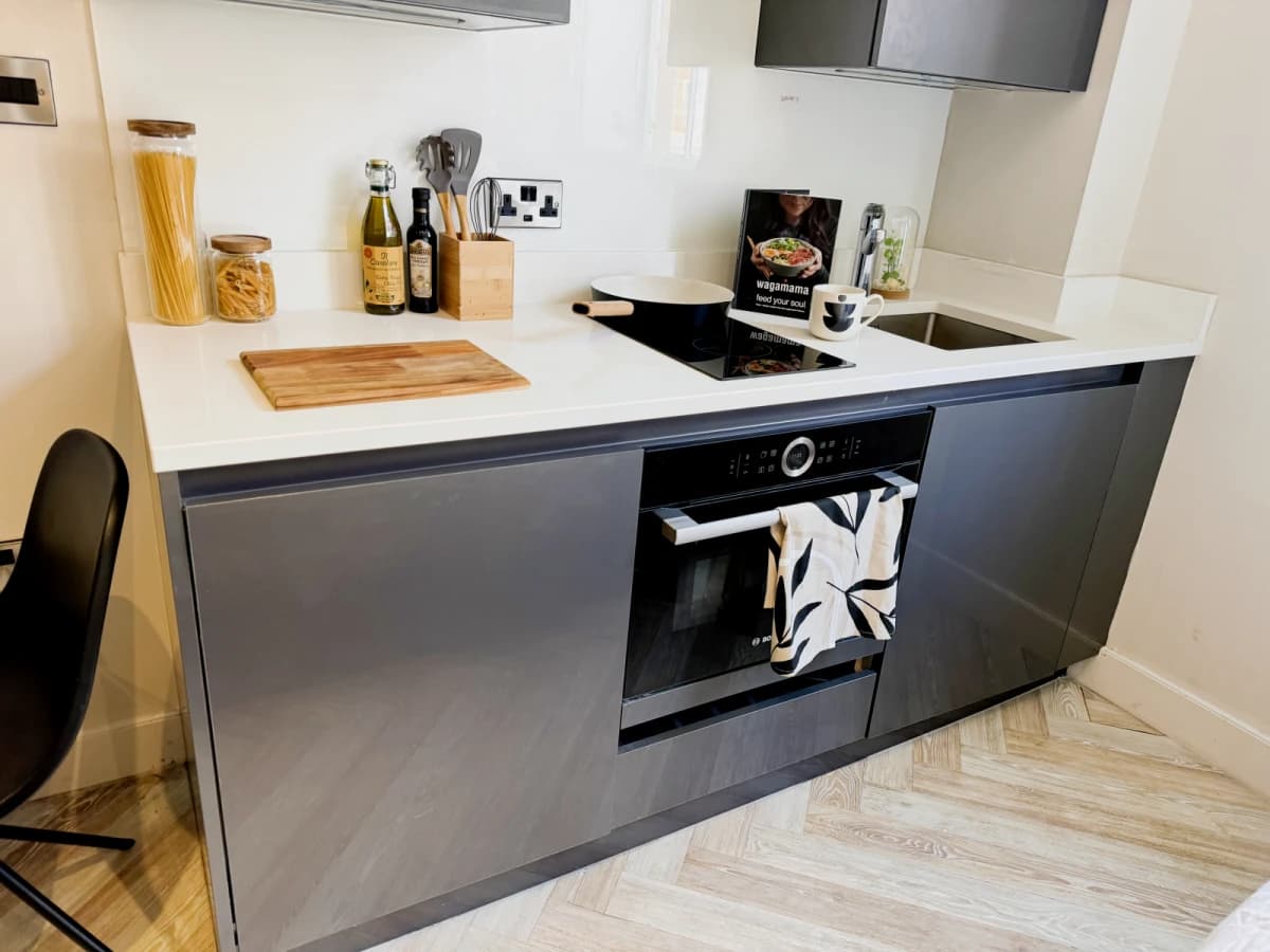 Dwell 121 Princess Street image