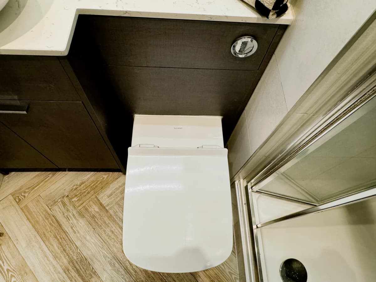 Dwell 121 Princess Street image