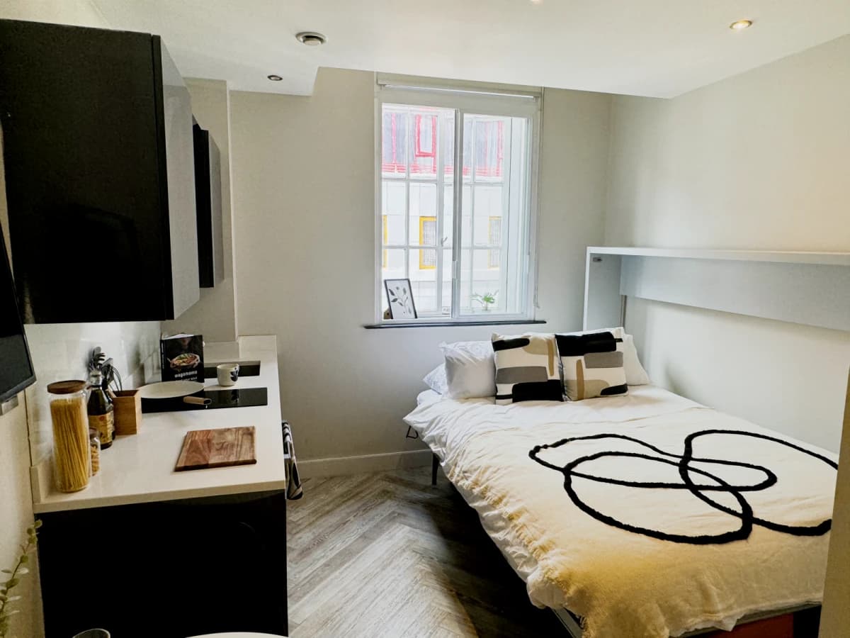 Dwell 121 Princess Street image