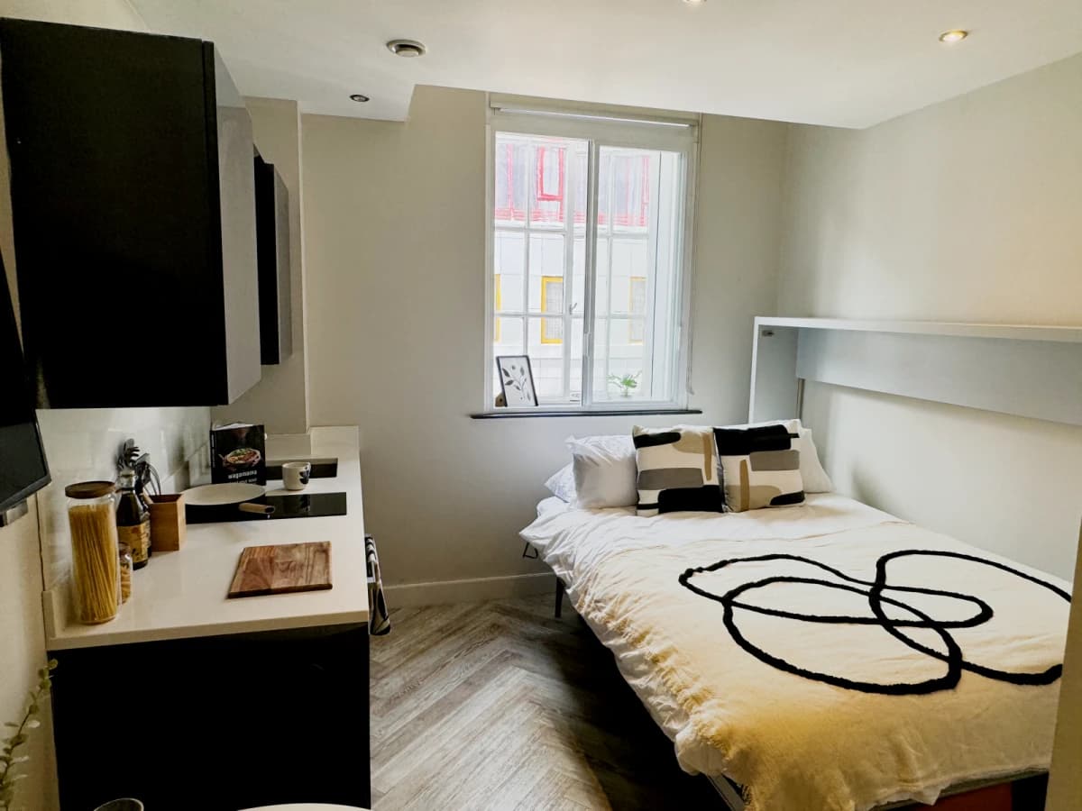 Dwell 121 Princess Street image