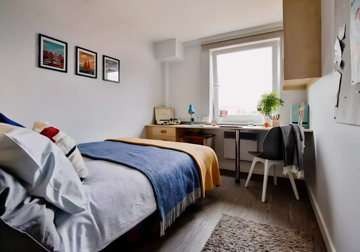 iQ Grosvenor House image