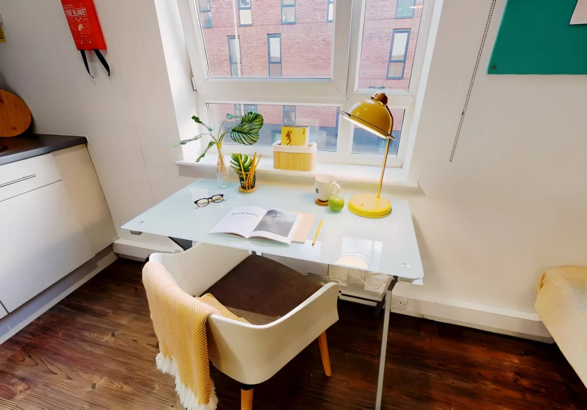 iQ Grosvenor House image