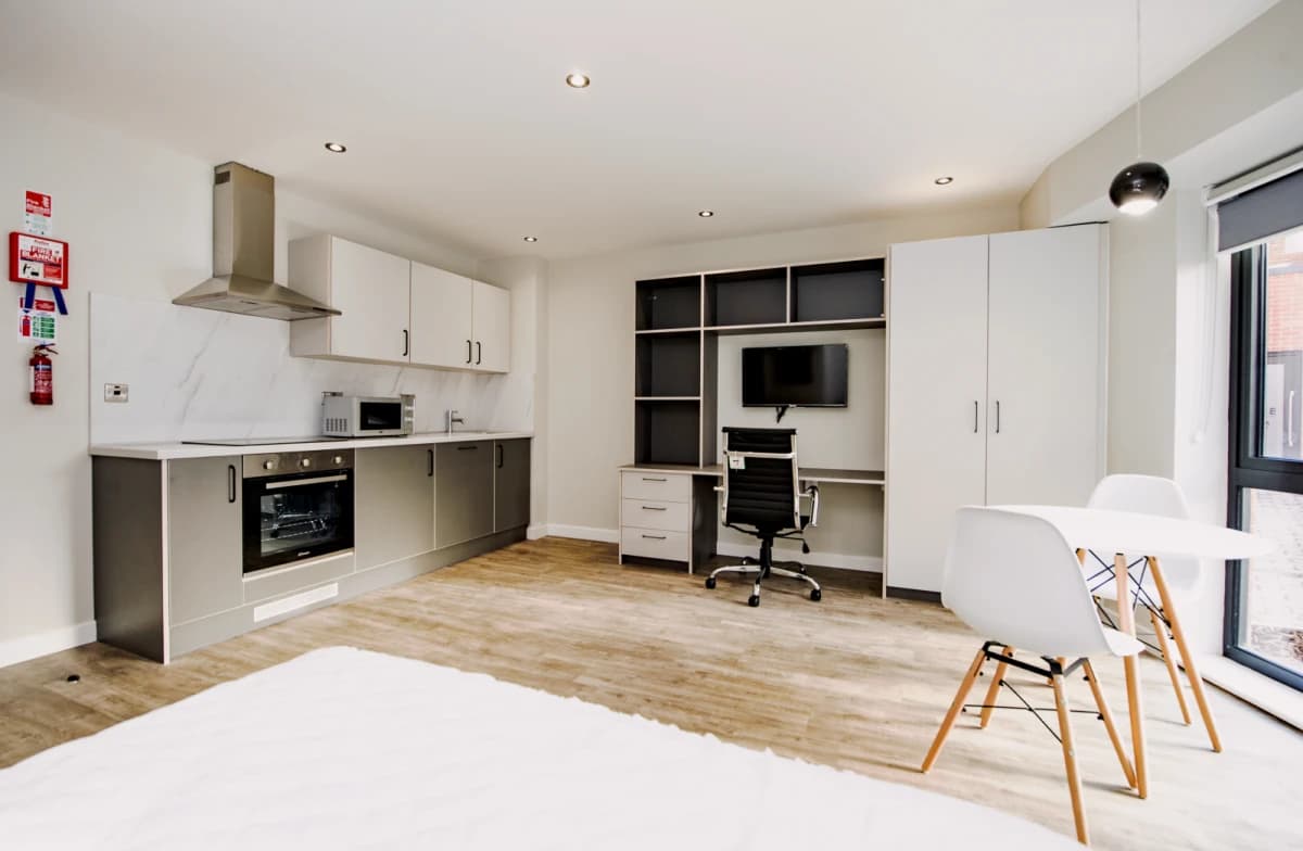 Zone 22 Upperton Road image