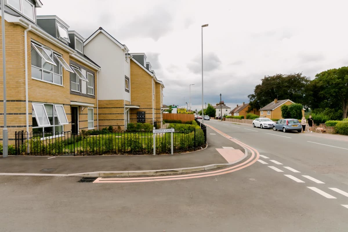 Hertford Serviced Apartments image 3