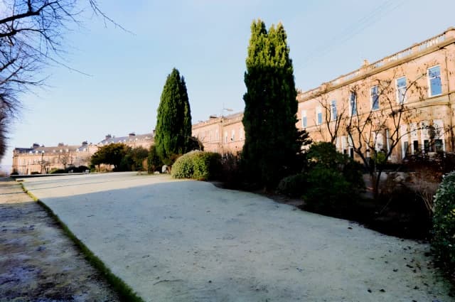Cleveden Crescent, G12 0PB image 2