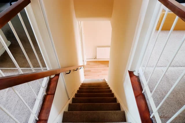 4 Bed / 2 Bath