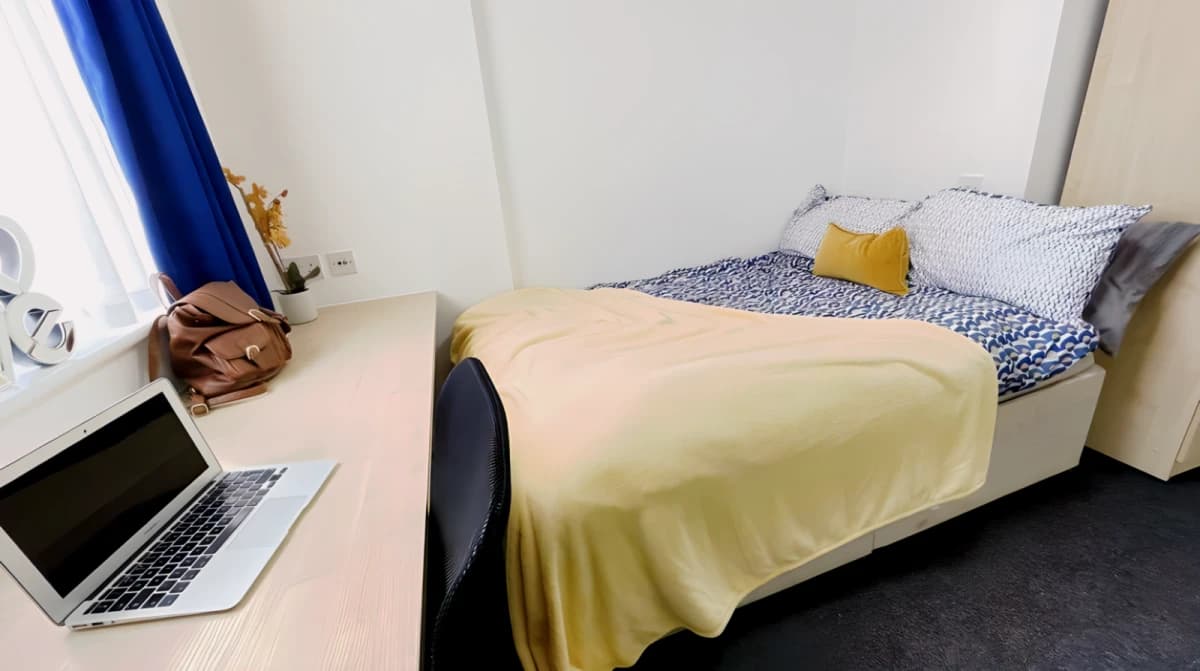 Uni House Court image