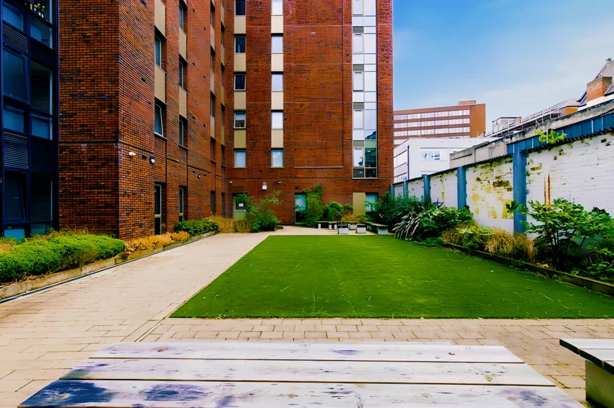 Bailey Street image