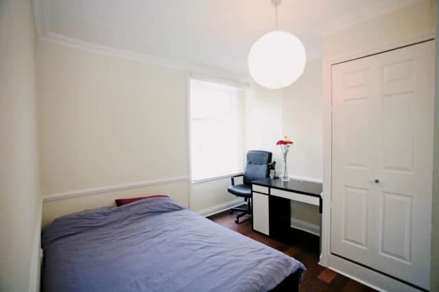 2 Bed / 2 Bath