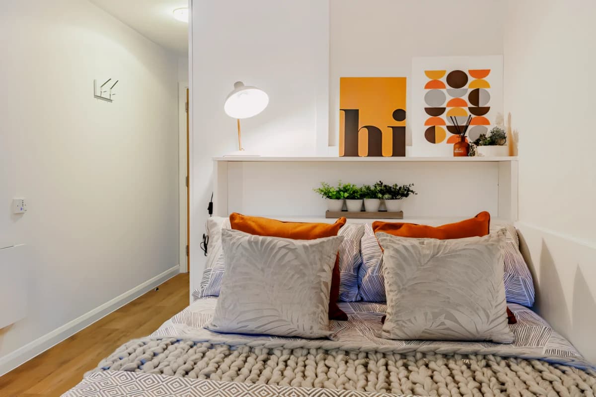 Silver En-Suite