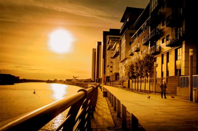 Meadowside Quay Square, Glasgow, G11 image 2