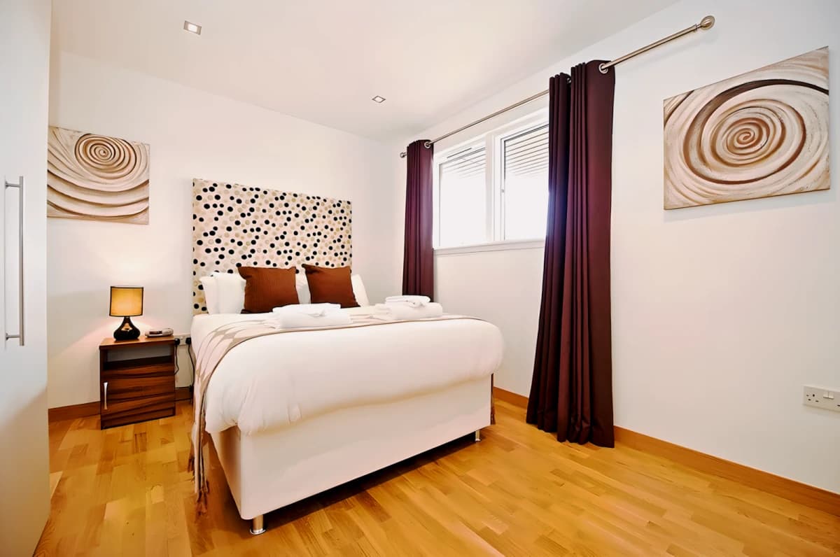 2 Bedroom