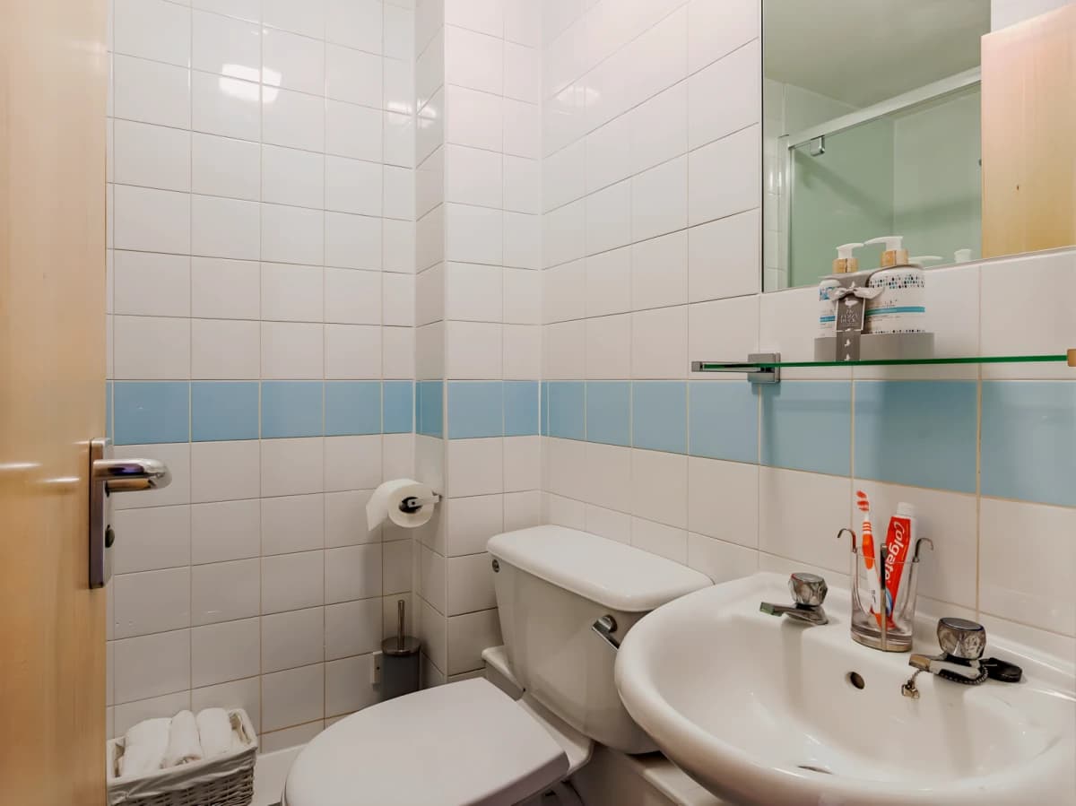 Platinum Ensuite