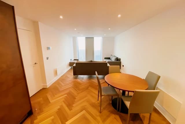 2 Beds 2 baths