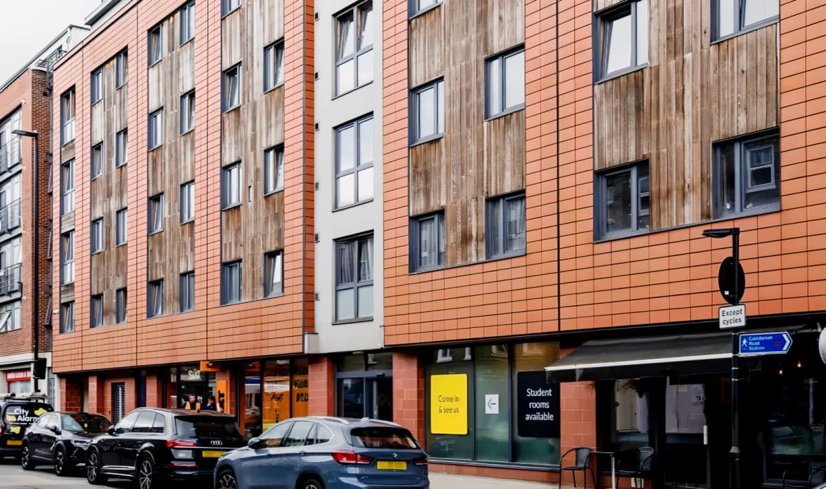 CEG Piccadilly Court