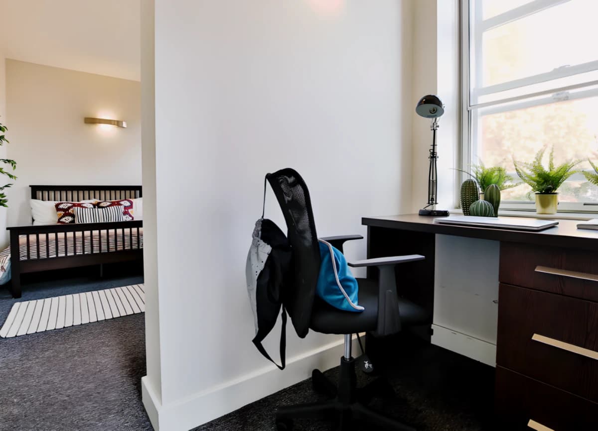 Classic Smaller 1-Bed Apartment