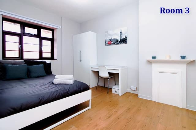 4 Bed / 1 Bath