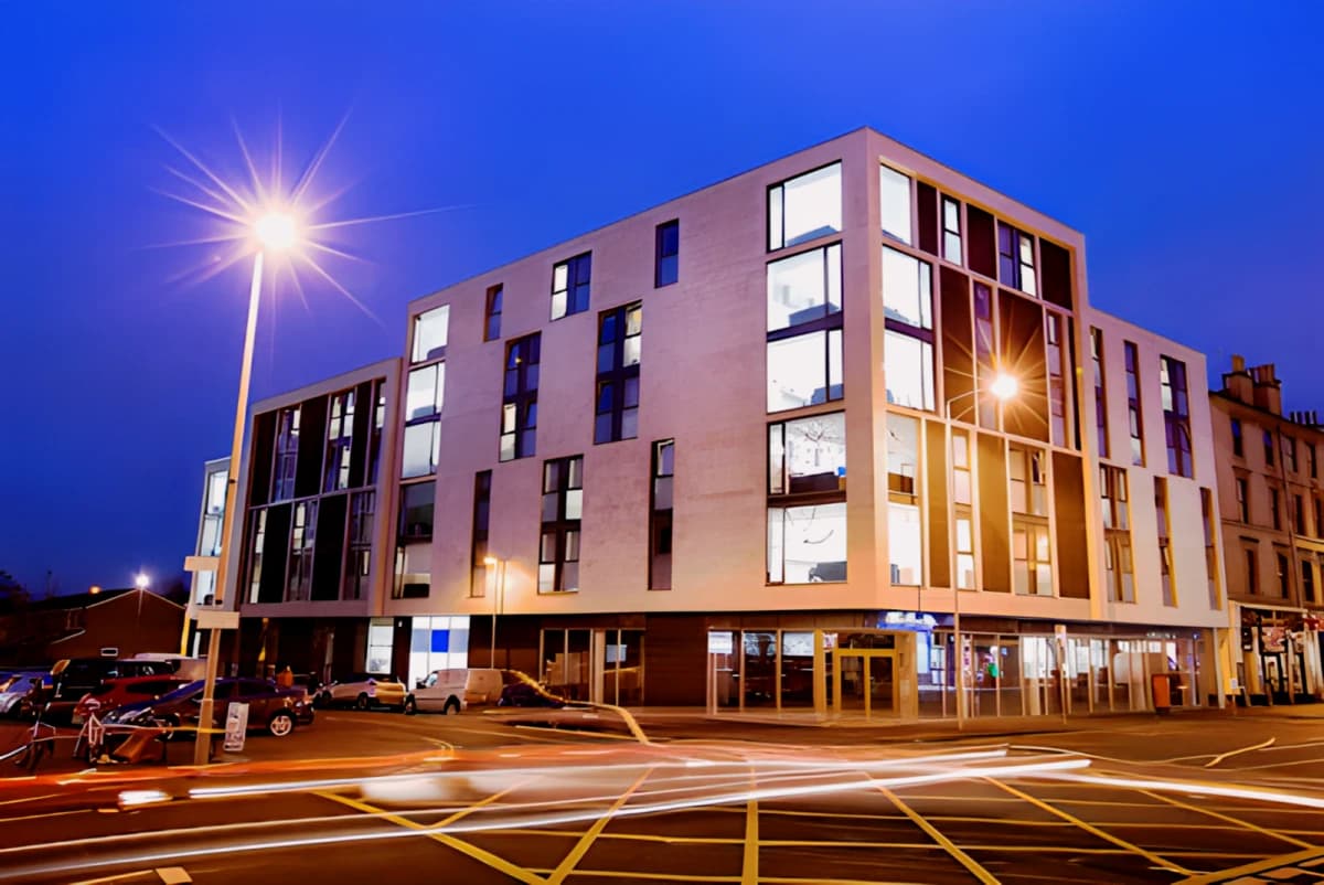 Hyndland House image 2