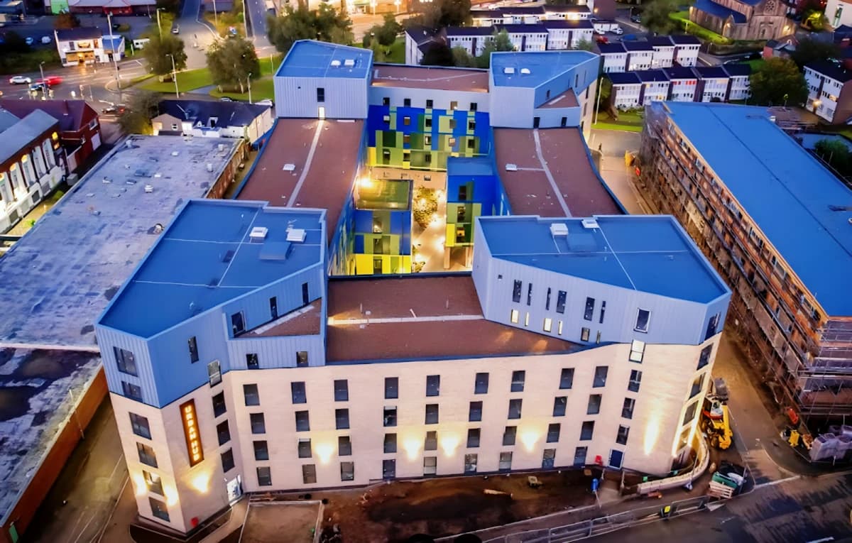 Urban Hub image 2