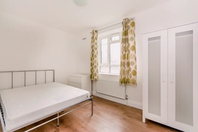4 Bedroom 1 Bathroom roomC