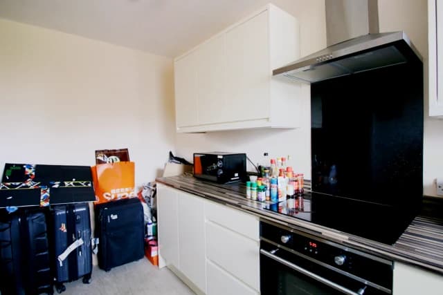 Broomspring Close D image
