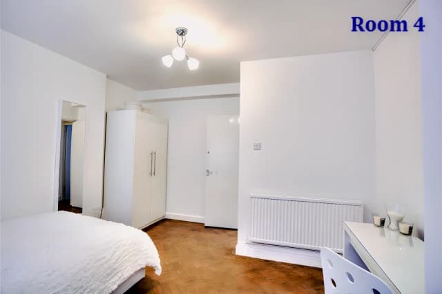 4 Bed / 1 Bath