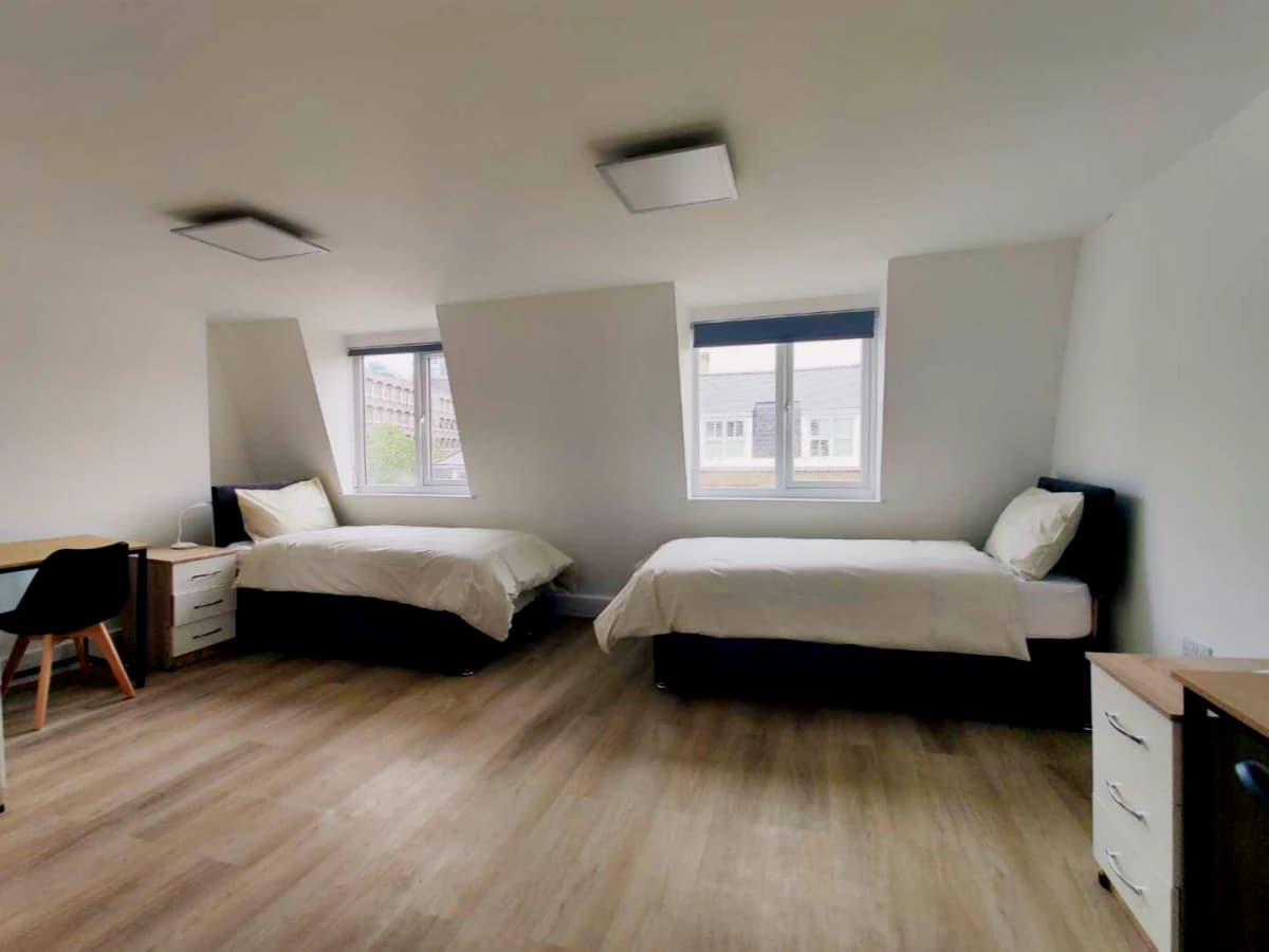 Lnt Bloomsbury image 4