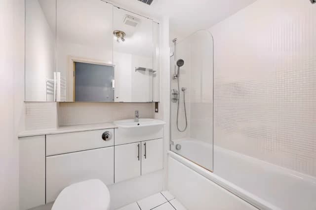 2 Bed / 2 Bath