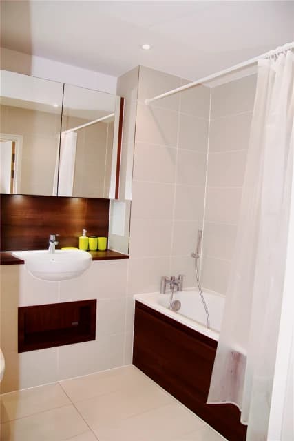 2 Bed / 2 Bath