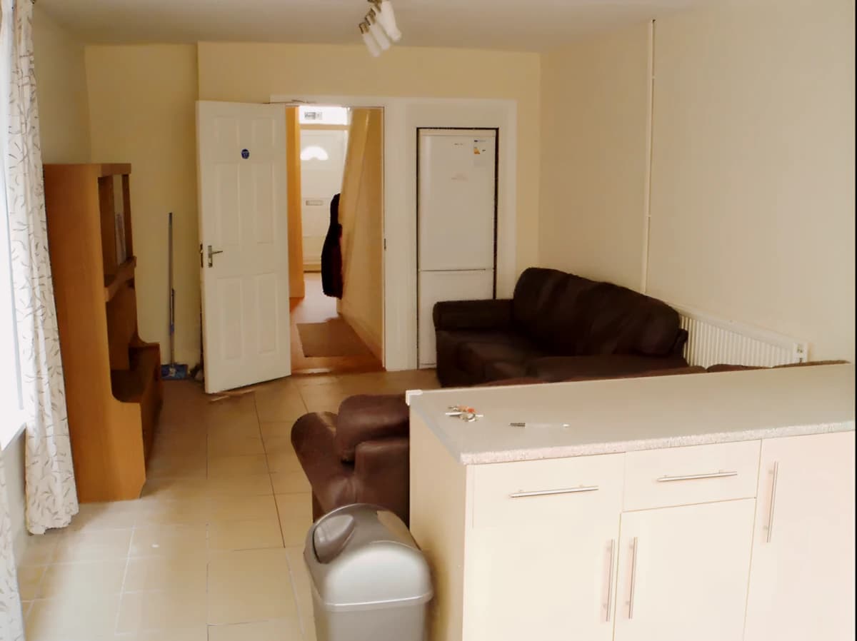 6 bedrooms