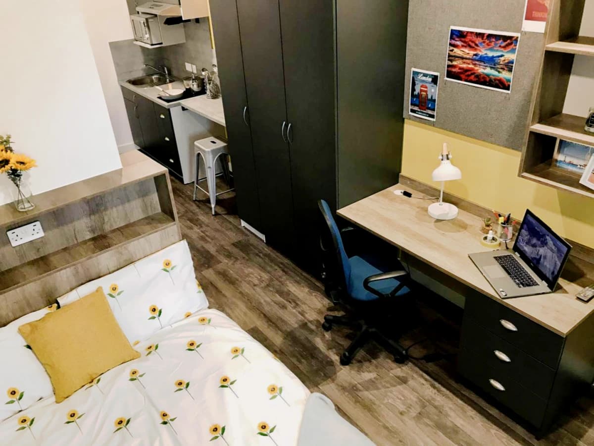 Premium Studio
