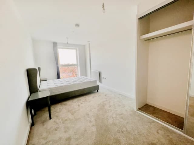 2 Bed / 2 Bath