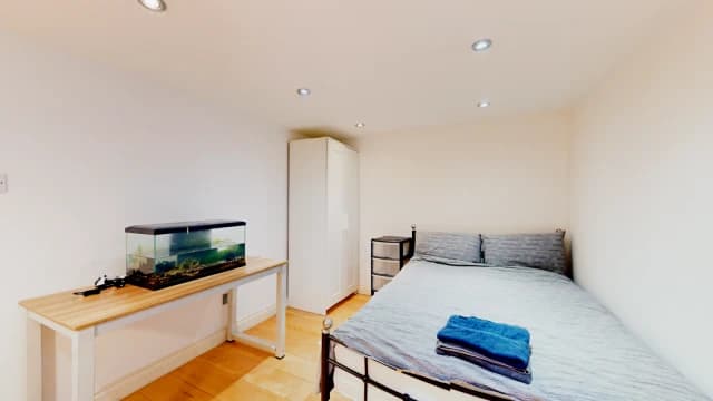 1 Bed / 1 Bath