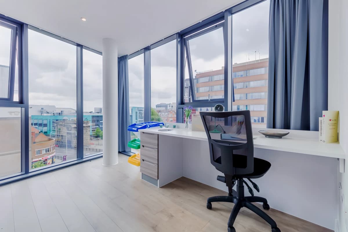 Lumis Student Living image