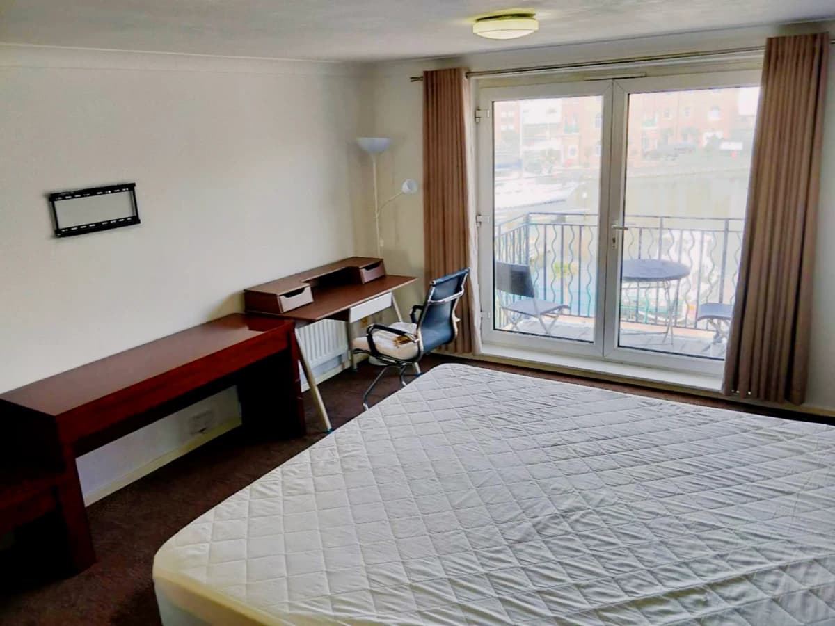 2 Bed 2 Bath