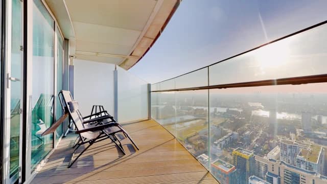 Arena Tower 4105 image 2