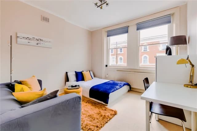 2 Bed / 1 Bath