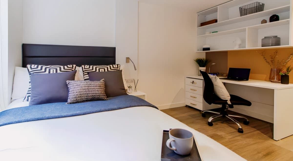 residence near 33 Curzon Street image
