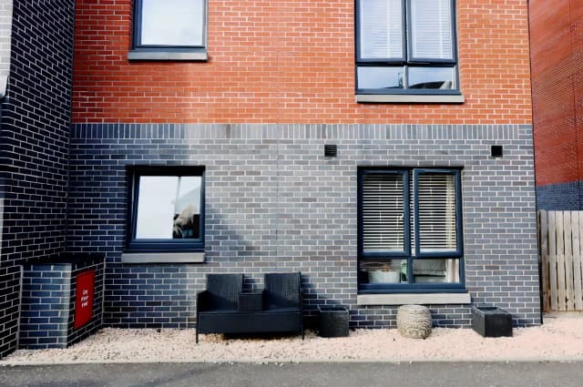 Lapwing Road, PA4 8FY image 3