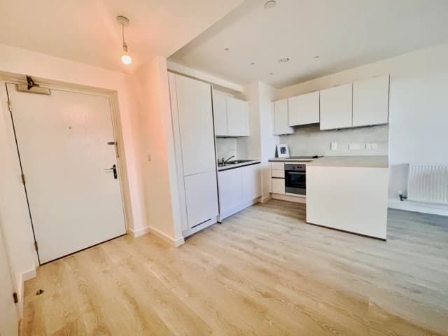 2 Bed / 2 Bath
